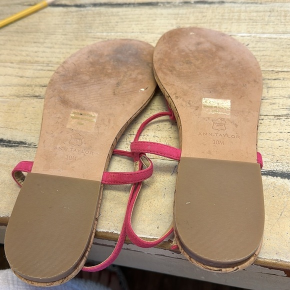 ANN TAYLOR Pink Suede and cork thing sandals Size 10 - Picture 5 of 5